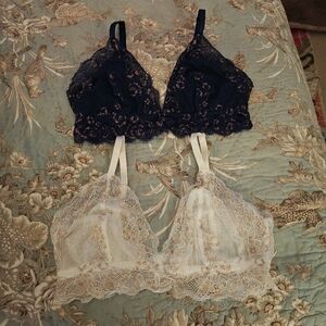 Ambrielle Elegant Lace Bralette Lot Of 2 - Navy Blue and Cream, Sz Large/XL